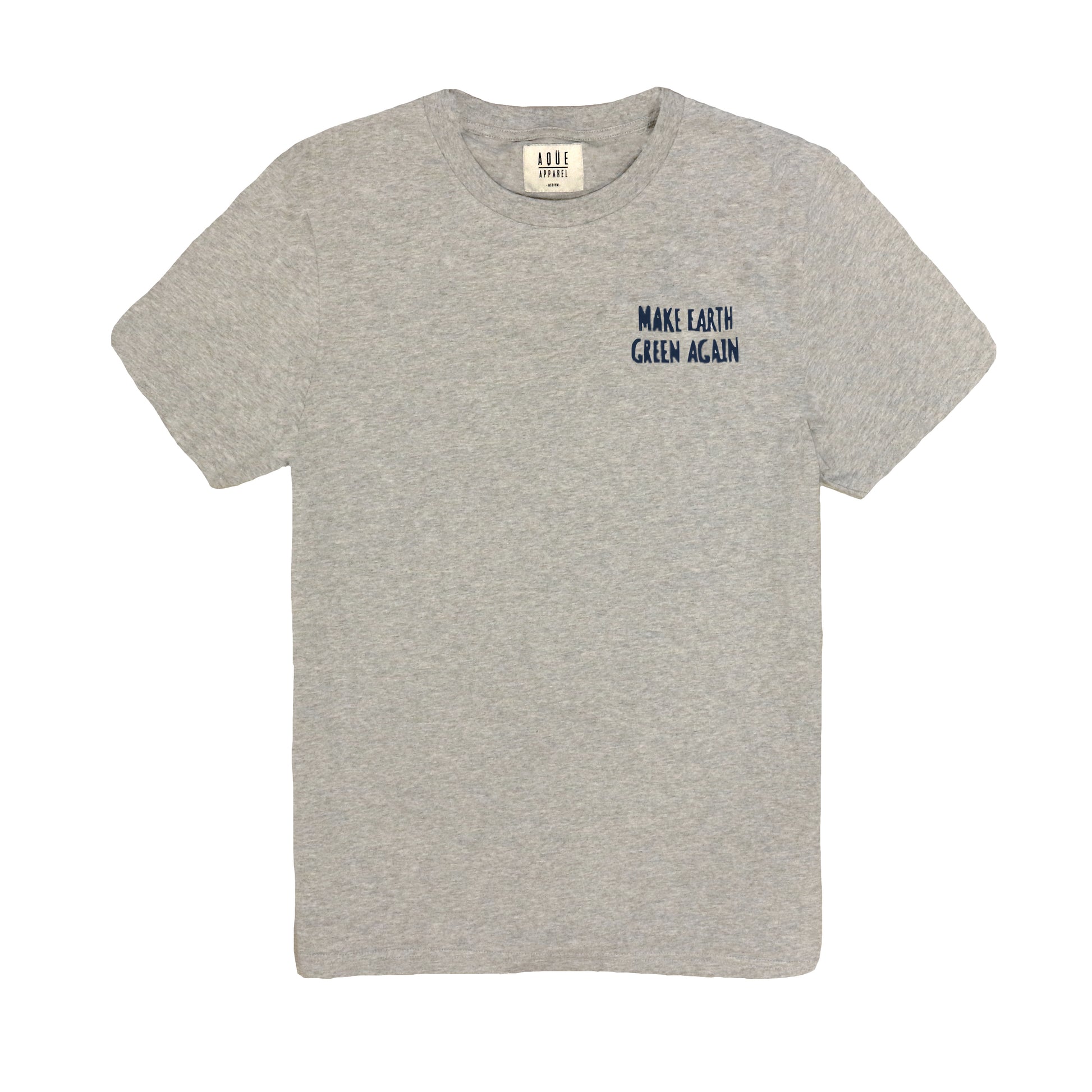 Basic cut t-shirt with round neck and embroidered quote. Available in dark grey, beige, light grey, light green and white. 100% organic cotton. Relaxed fit. Unisex. Designed in Spain. Camiseta básica. Gris oscuro, beige, gris claro, verde claro y blanco. Algodón orgánico. Corte holgado. Diseñada en España.