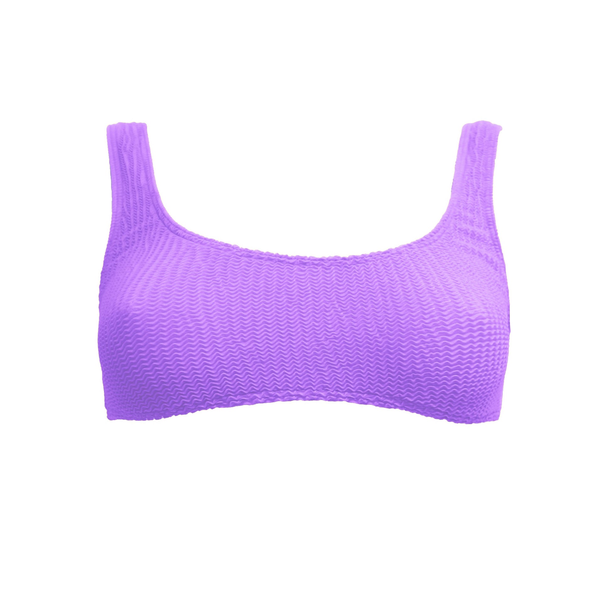 Cropped lilac bikini top. Textured finish and wide shoulder straps. This bikini will never upset you, it will always be one of your favorites. Top de bikini lila. Crop top con tirantes gruesos. Este bikini siempre será de tus favoritos.